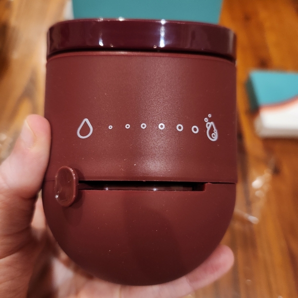 Ullo Open Wine Purifier with 2 Selective Sulfite Filters - Picture 3 of 10